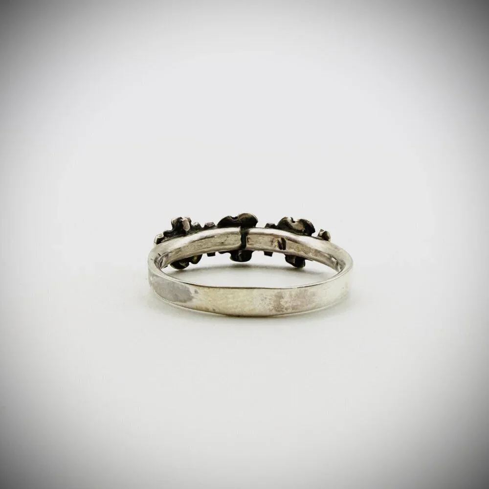 Sterling Silver Floral Band Ring – Size 7.75